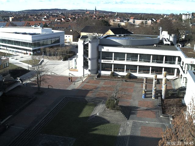 Foto der Webcam: Verwaltungsgeb&auml;ude, Innenhof mit Audimax, H&ouml;rsaal-Geb&auml;ude 1