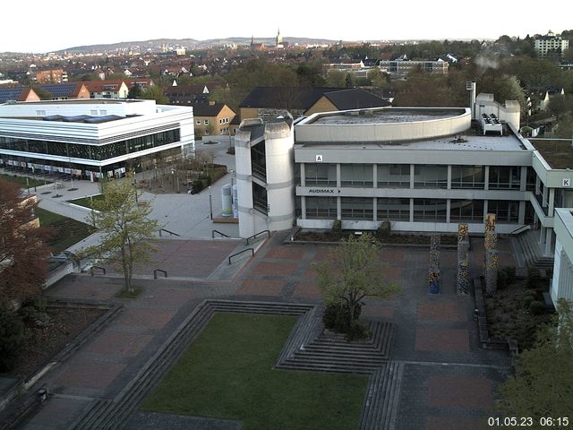 Foto der Webcam: Verwaltungsgeb&auml;ude, Innenhof mit Audimax, H&ouml;rsaal-Geb&auml;ude 1