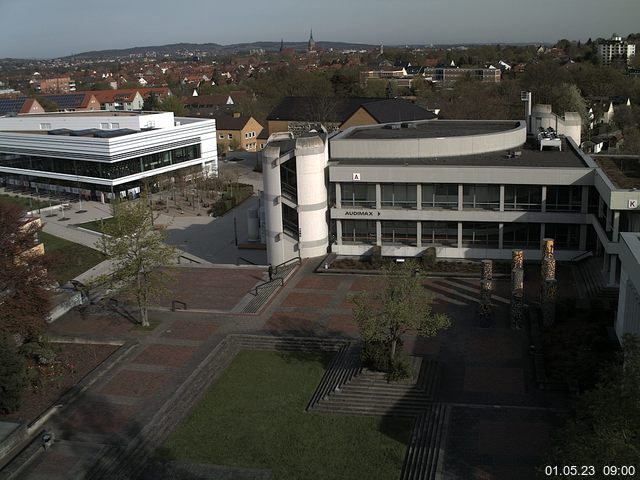 Foto der Webcam: Verwaltungsgeb&auml;ude, Innenhof mit Audimax, H&ouml;rsaal-Geb&auml;ude 1