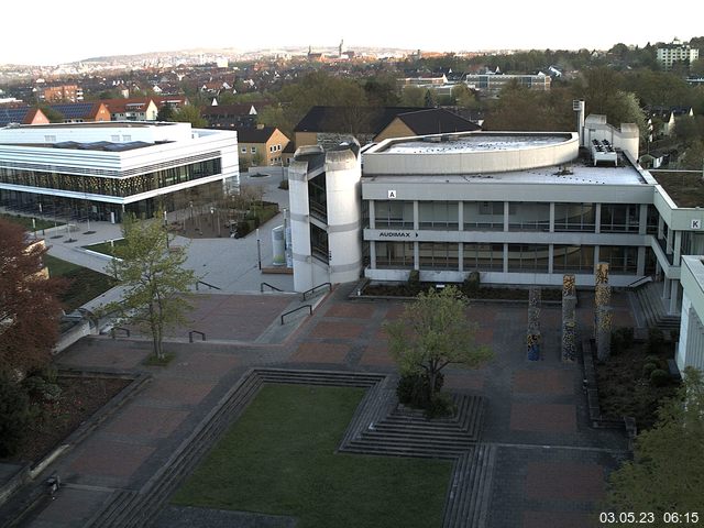 Foto der Webcam: Verwaltungsgeb&auml;ude, Innenhof mit Audimax, H&ouml;rsaal-Geb&auml;ude 1