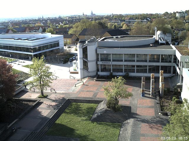 Foto der Webcam: Verwaltungsgeb&auml;ude, Innenhof mit Audimax, H&ouml;rsaal-Geb&auml;ude 1