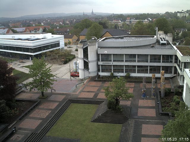 Foto der Webcam: Verwaltungsgebäude, Innenhof mit Audimax, Hörsaal-Gebäude 1