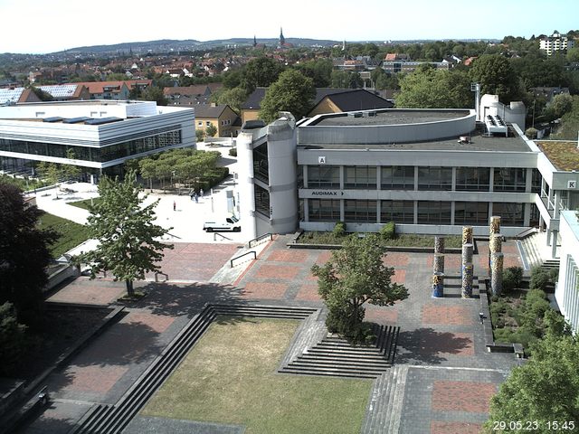 Foto der Webcam: Verwaltungsgeb&auml;ude, Innenhof mit Audimax, H&ouml;rsaal-Geb&auml;ude 1