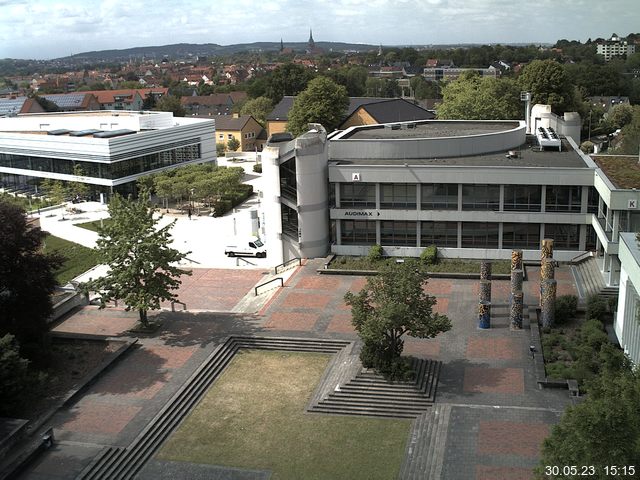 Foto der Webcam: Verwaltungsgeb&auml;ude, Innenhof mit Audimax, H&ouml;rsaal-Geb&auml;ude 1