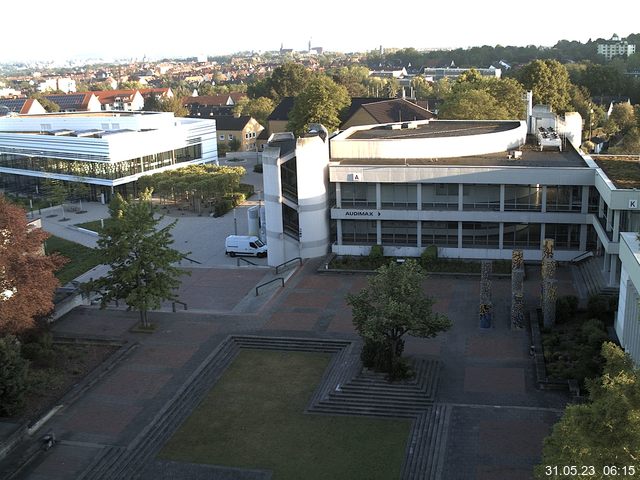 Foto der Webcam: Verwaltungsgeb&auml;ude, Innenhof mit Audimax, H&ouml;rsaal-Geb&auml;ude 1