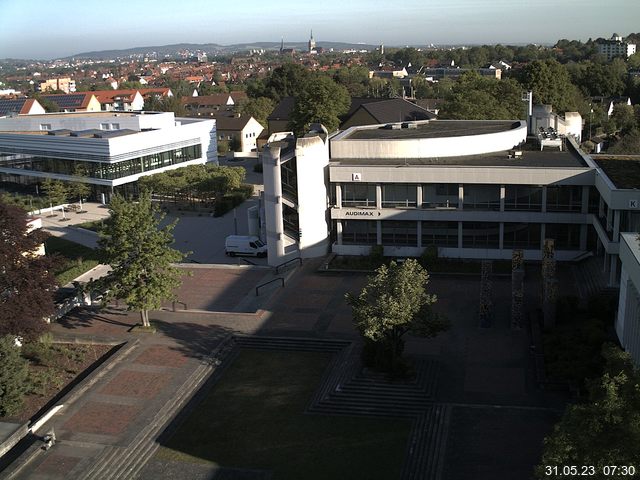 Foto der Webcam: Verwaltungsgeb&auml;ude, Innenhof mit Audimax, H&ouml;rsaal-Geb&auml;ude 1