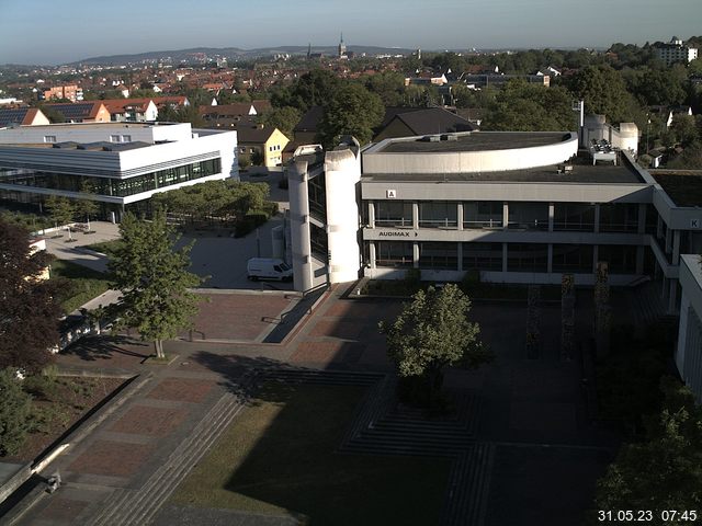 Foto der Webcam: Verwaltungsgeb&auml;ude, Innenhof mit Audimax, H&ouml;rsaal-Geb&auml;ude 1