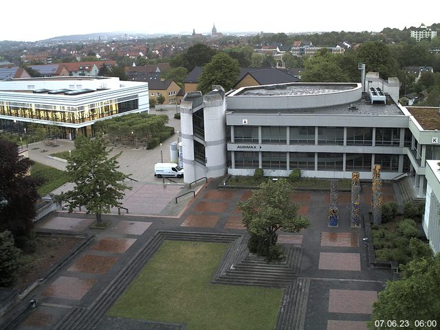 Foto der Webcam: Verwaltungsgeb&auml;ude, Innenhof mit Audimax, H&ouml;rsaal-Geb&auml;ude 1