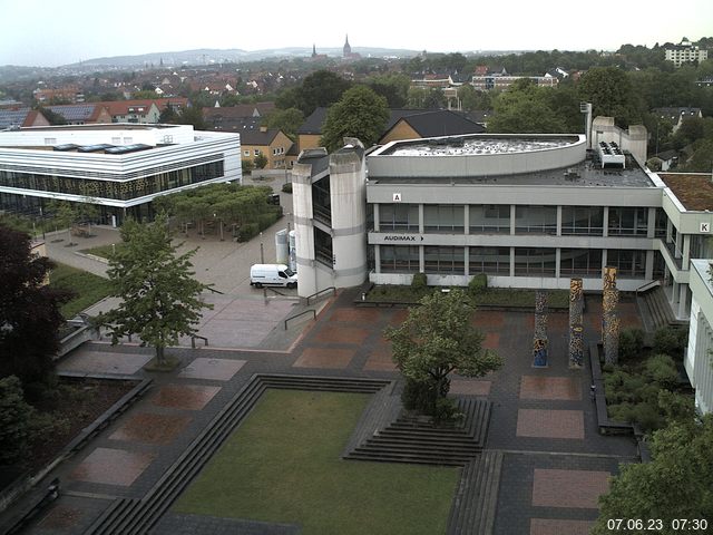 Foto der Webcam: Verwaltungsgeb&auml;ude, Innenhof mit Audimax, H&ouml;rsaal-Geb&auml;ude 1