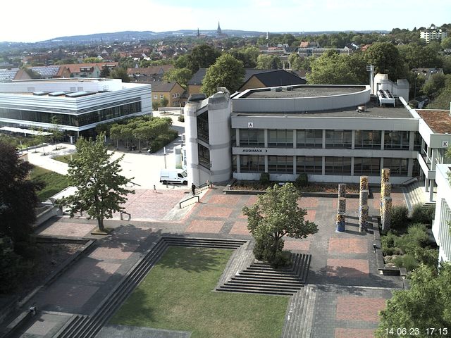 Foto der Webcam: Verwaltungsgebäude, Innenhof mit Audimax, Hörsaal-Gebäude 1