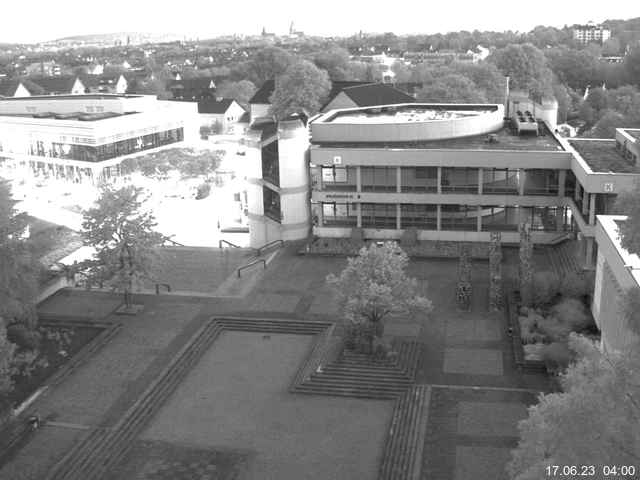 Foto der Webcam: Verwaltungsgebäude, Innenhof mit Audimax, Hörsaal-Gebäude 1