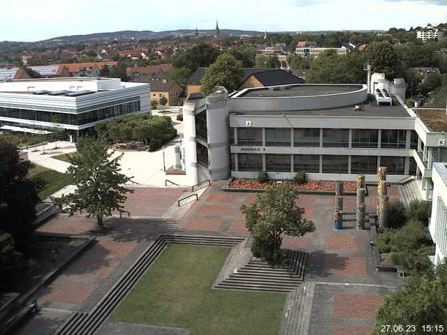 Foto der Webcam: Verwaltungsgebäude, Innenhof mit Audimax, Hörsaal-Gebäude 1