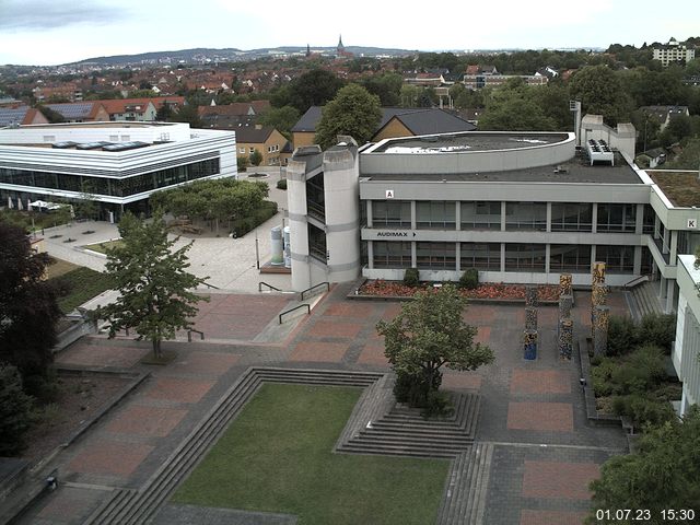 Foto der Webcam: Verwaltungsgeb&auml;ude, Innenhof mit Audimax, H&ouml;rsaal-Geb&auml;ude 1