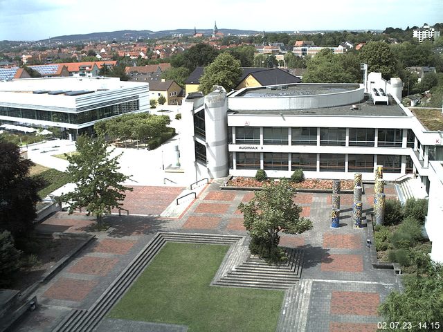 Foto der Webcam: Verwaltungsgebäude, Innenhof mit Audimax, Hörsaal-Gebäude 1