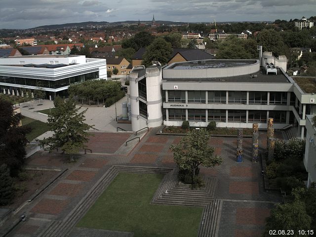 Foto der Webcam: Verwaltungsgebäude, Innenhof mit Audimax, Hörsaal-Gebäude 1