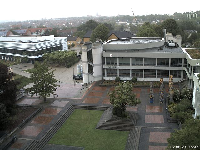 Foto der Webcam: Verwaltungsgebäude, Innenhof mit Audimax, Hörsaal-Gebäude 1