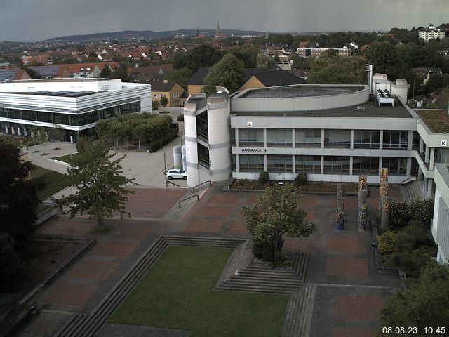 Foto der Webcam: Verwaltungsgebäude, Innenhof mit Audimax, Hörsaal-Gebäude 1