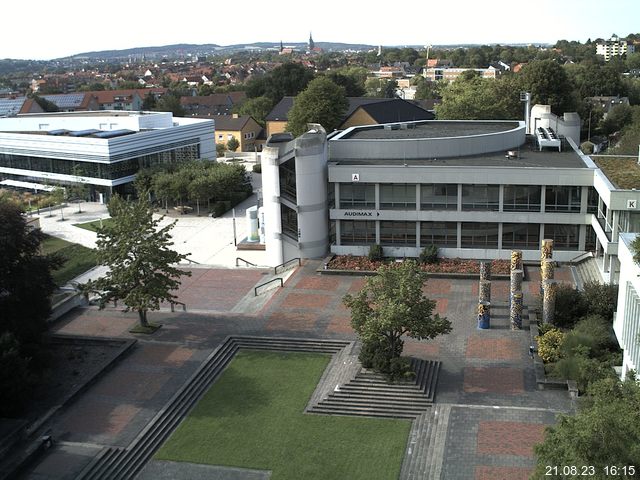 Foto der Webcam: Verwaltungsgeb&auml;ude, Innenhof mit Audimax, H&ouml;rsaal-Geb&auml;ude 1