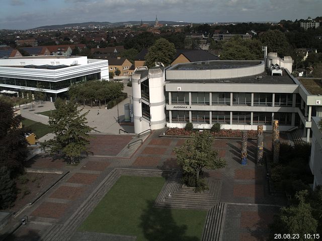 Foto der Webcam: Verwaltungsgebäude, Innenhof mit Audimax, Hörsaal-Gebäude 1