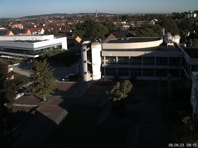 Foto der Webcam: Verwaltungsgebäude, Innenhof mit Audimax, Hörsaal-Gebäude 1