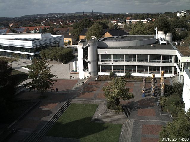 Foto der Webcam: Verwaltungsgebäude, Innenhof mit Audimax, Hörsaal-Gebäude 1