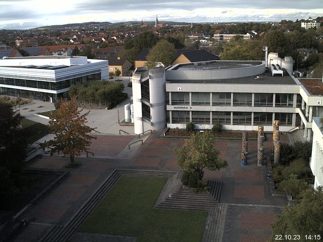 Foto der Webcam: Verwaltungsgebäude, Innenhof mit Audimax, Hörsaal-Gebäude 1