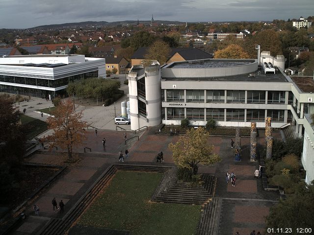 Foto der Webcam: Verwaltungsgebäude, Innenhof mit Audimax, Hörsaal-Gebäude 1