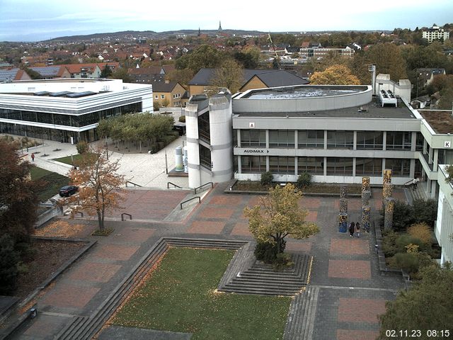 Foto der Webcam: Verwaltungsgebäude, Innenhof mit Audimax, Hörsaal-Gebäude 1