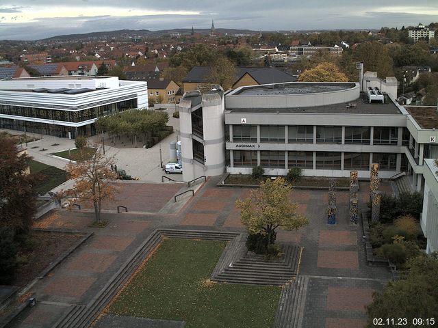 Foto der Webcam: Verwaltungsgebäude, Innenhof mit Audimax, Hörsaal-Gebäude 1