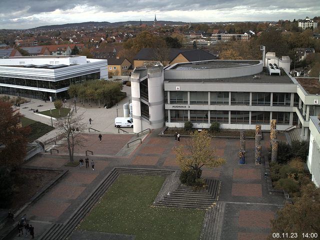 Foto der Webcam: Verwaltungsgebäude, Innenhof mit Audimax, Hörsaal-Gebäude 1