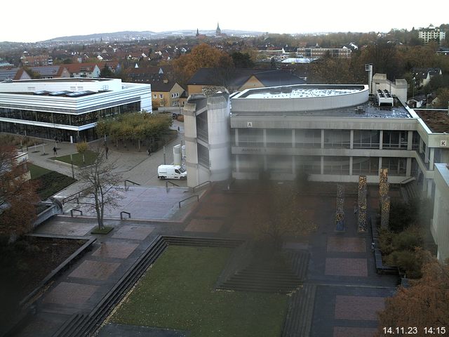 Foto der Webcam: Verwaltungsgebäude, Innenhof mit Audimax, Hörsaal-Gebäude 1