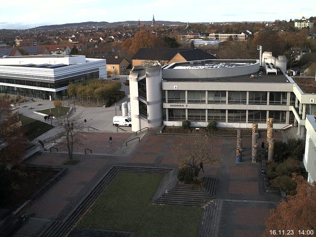 Foto der Webcam: Verwaltungsgebäude, Innenhof mit Audimax, Hörsaal-Gebäude 1