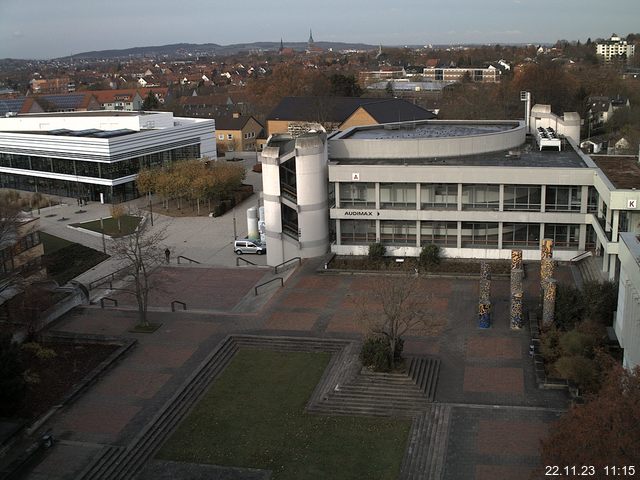 Foto der Webcam: Verwaltungsgebäude, Innenhof mit Audimax, Hörsaal-Gebäude 1