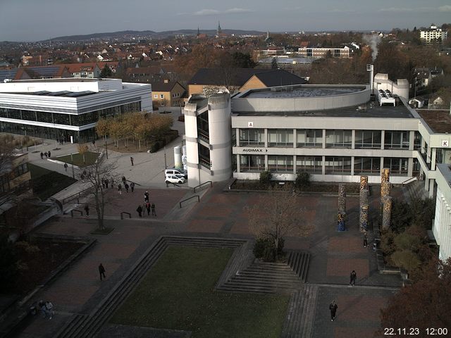 Foto der Webcam: Verwaltungsgebäude, Innenhof mit Audimax, Hörsaal-Gebäude 1