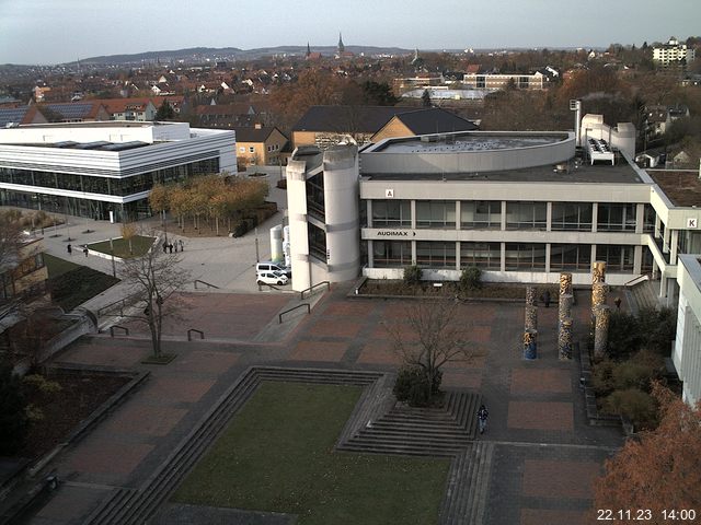 Foto der Webcam: Verwaltungsgebäude, Innenhof mit Audimax, Hörsaal-Gebäude 1