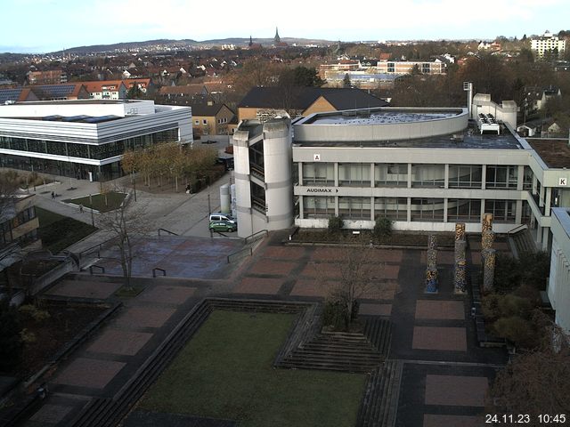 Foto der Webcam: Verwaltungsgebäude, Innenhof mit Audimax, Hörsaal-Gebäude 1