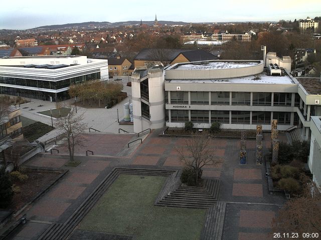 Foto der Webcam: Verwaltungsgebäude, Innenhof mit Audimax, Hörsaal-Gebäude 1