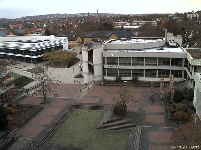 Foto der Webcam: Verwaltungsgebäude, Innenhof mit Audimax, Hörsaal-Gebäude 1