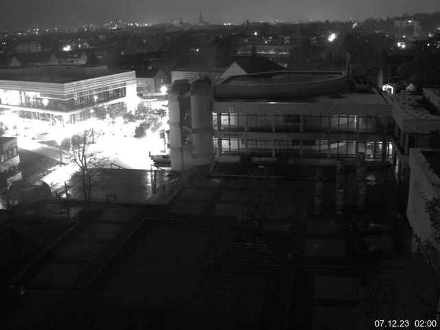 Foto der Webcam: Verwaltungsgebäude, Innenhof mit Audimax, Hörsaal-Gebäude 1