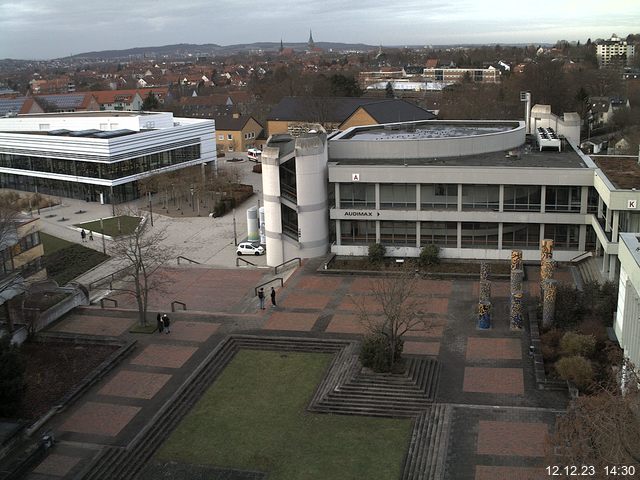 Foto der Webcam: Verwaltungsgebäude, Innenhof mit Audimax, Hörsaal-Gebäude 1