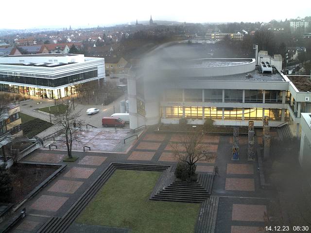 Foto der Webcam: Verwaltungsgebäude, Innenhof mit Audimax, Hörsaal-Gebäude 1