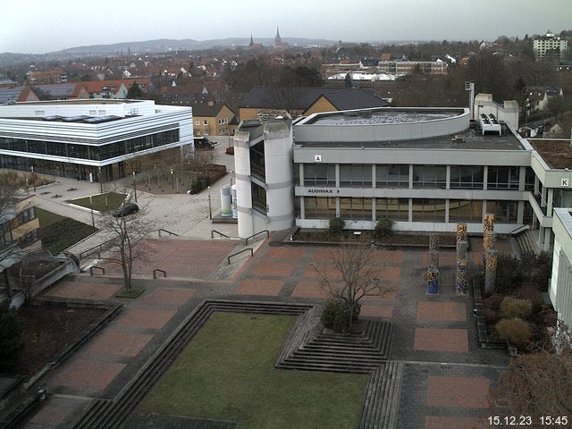 Foto der Webcam: Verwaltungsgebäude, Innenhof mit Audimax, Hörsaal-Gebäude 1