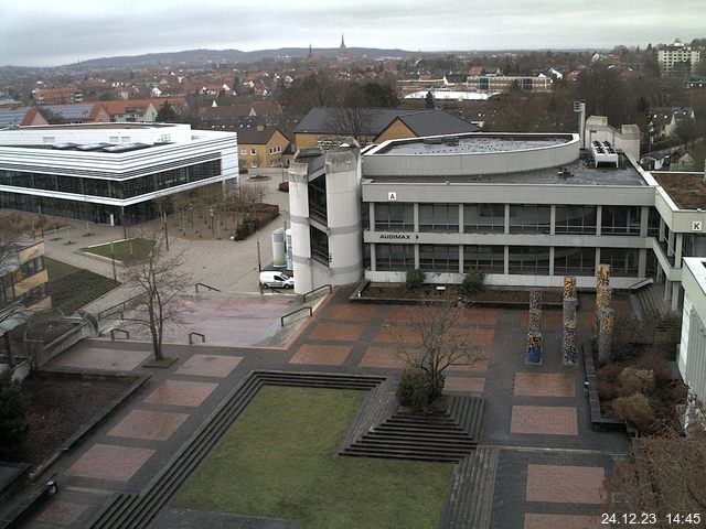 Foto der Webcam: Verwaltungsgebäude, Innenhof mit Audimax, Hörsaal-Gebäude 1