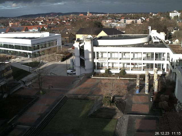 Foto der Webcam: Verwaltungsgebäude, Innenhof mit Audimax, Hörsaal-Gebäude 1