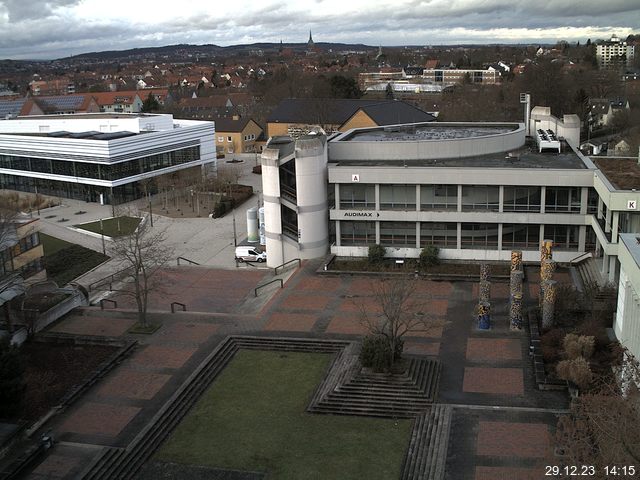 Foto der Webcam: Verwaltungsgebäude, Innenhof mit Audimax, Hörsaal-Gebäude 1