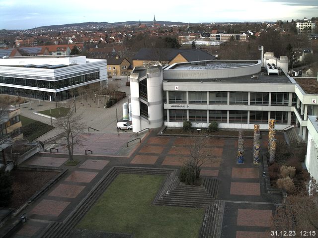 Foto der Webcam: Verwaltungsgebäude, Innenhof mit Audimax, Hörsaal-Gebäude 1