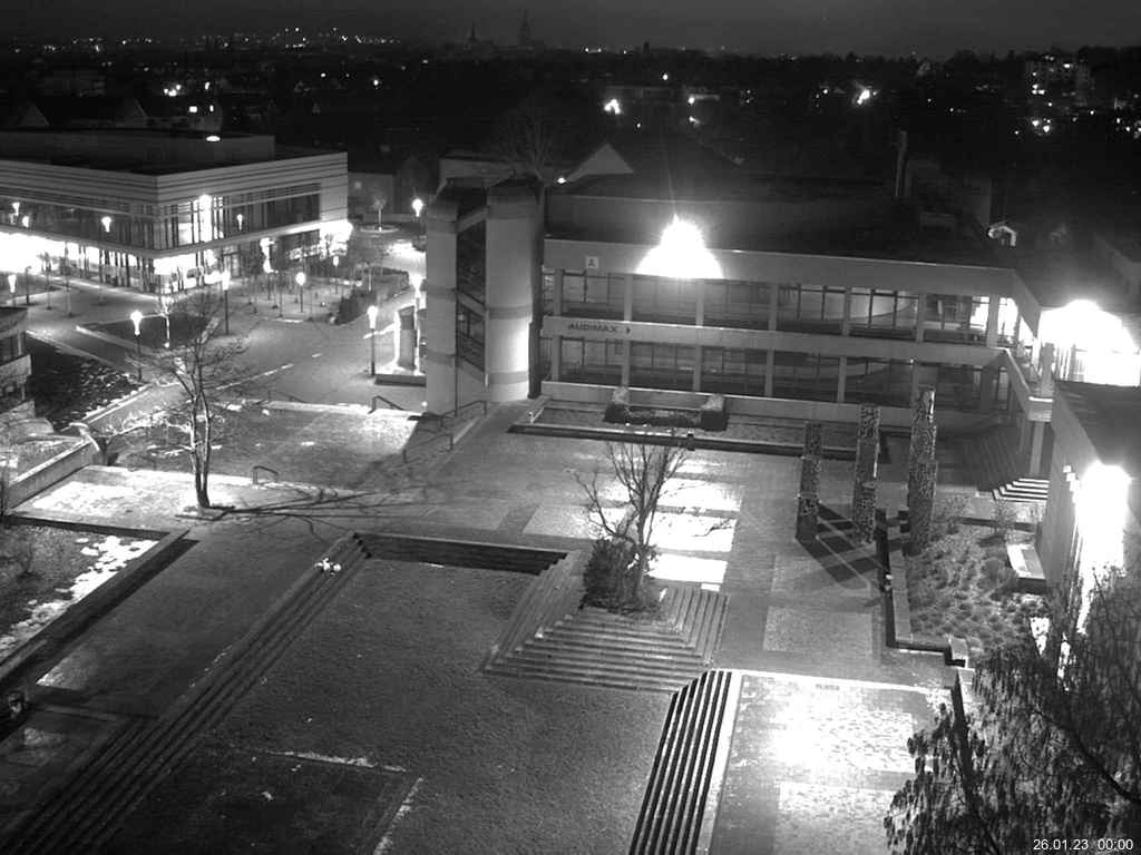 Foto der Webcam: Verwaltungsgebäude, Innenhof mit Audimax, Hörsaal-Gebäude 1