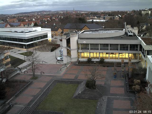 Foto der Webcam: Verwaltungsgebäude, Innenhof mit Audimax, Hörsaal-Gebäude 1