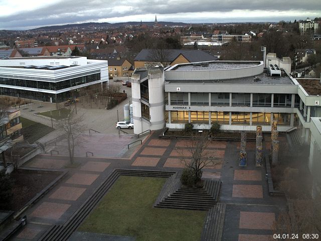 Foto der Webcam: Verwaltungsgebäude, Innenhof mit Audimax, Hörsaal-Gebäude 1