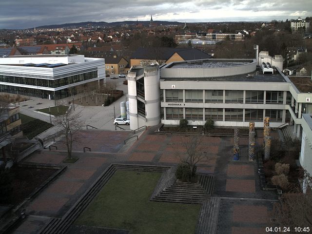 Foto der Webcam: Verwaltungsgebäude, Innenhof mit Audimax, Hörsaal-Gebäude 1